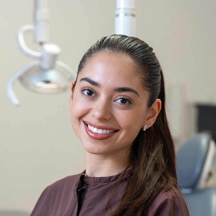 Dra. Ivett Terán, Dentina Odontología Integral